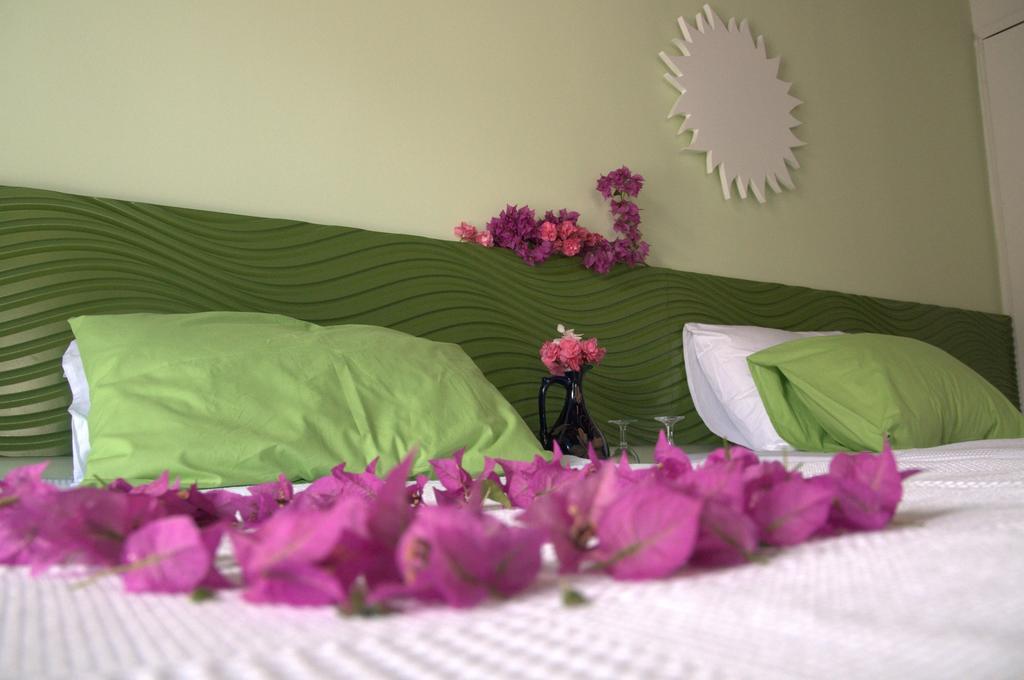 Pasalimani Hotel Çeşme Camera foto