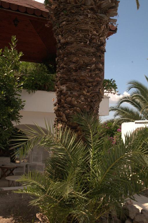 Pasalimani Hotel Çeşme Esterno foto