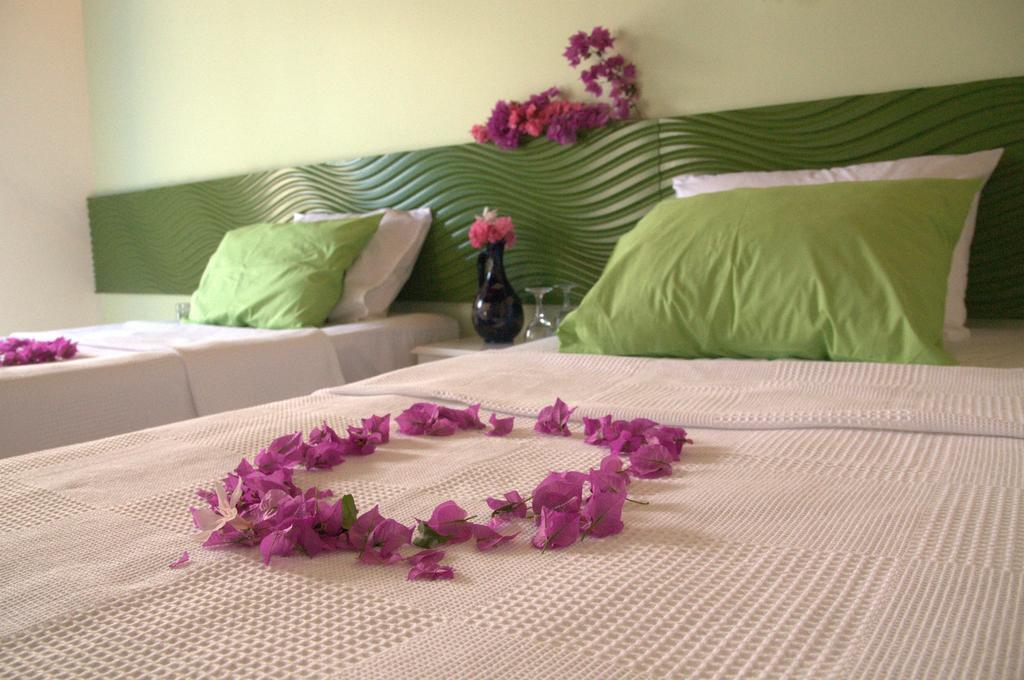 Pasalimani Hotel Çeşme Camera foto