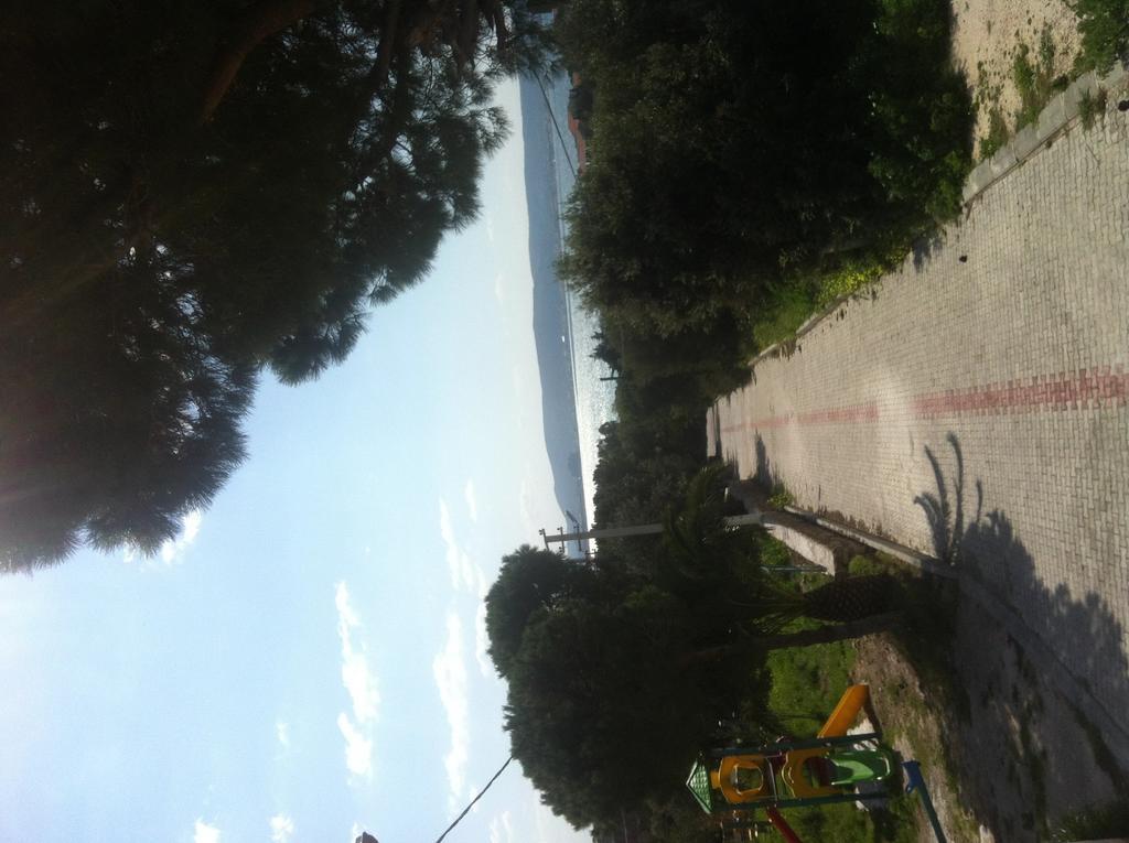 Pasalimani Hotel Çeşme Esterno foto