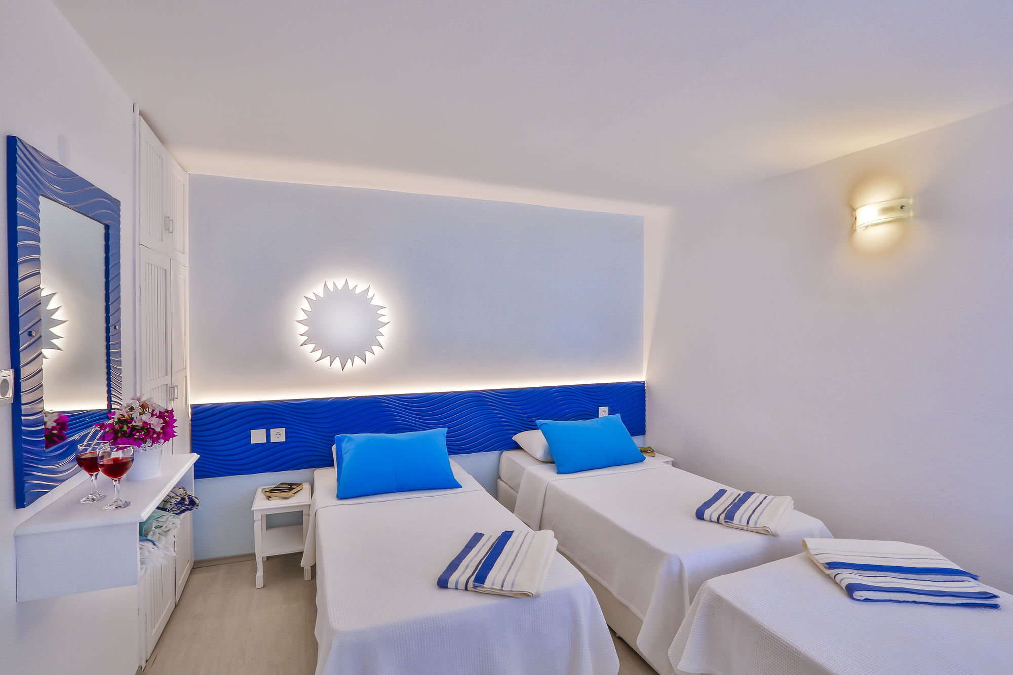 Pasalimani Hotel Çeşme Esterno foto