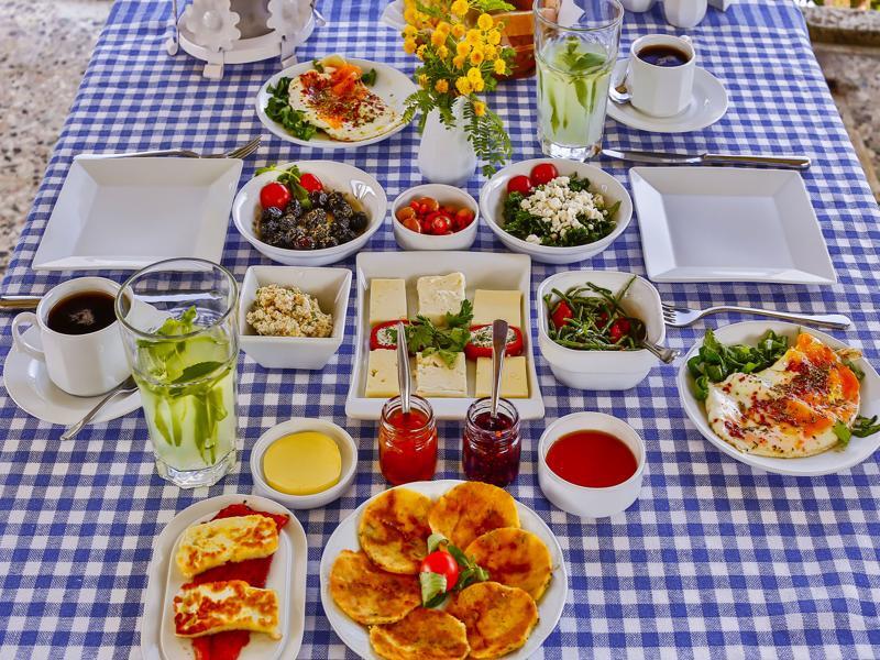 Pasalimani Hotel Çeşme Esterno foto