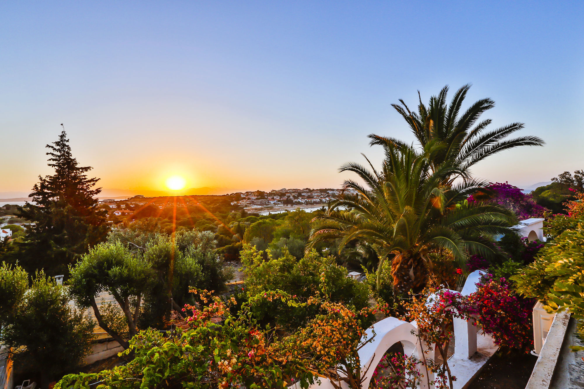 Pasalimani Hotel Çeşme Esterno foto